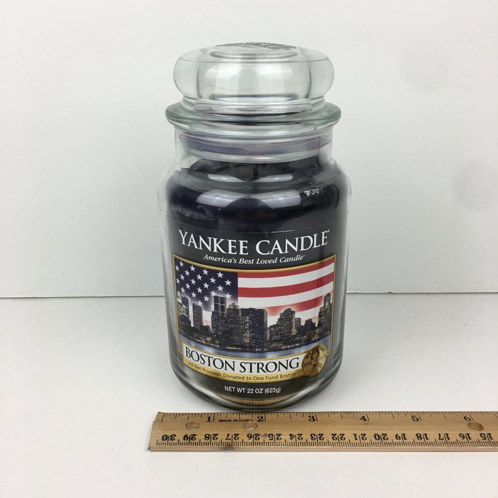 Boston Strong Rare‎ Yankee Candle Commemorative Limited Edition 22 ounce Candle